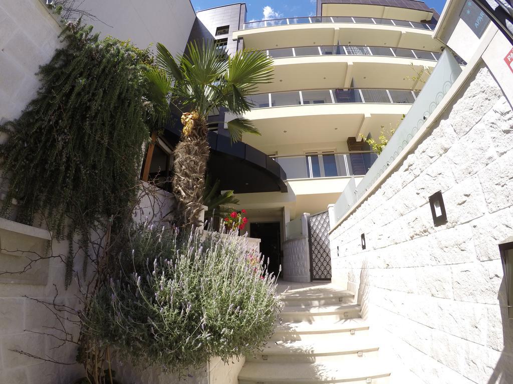 Apartments M Palace Budva Buitenkant foto