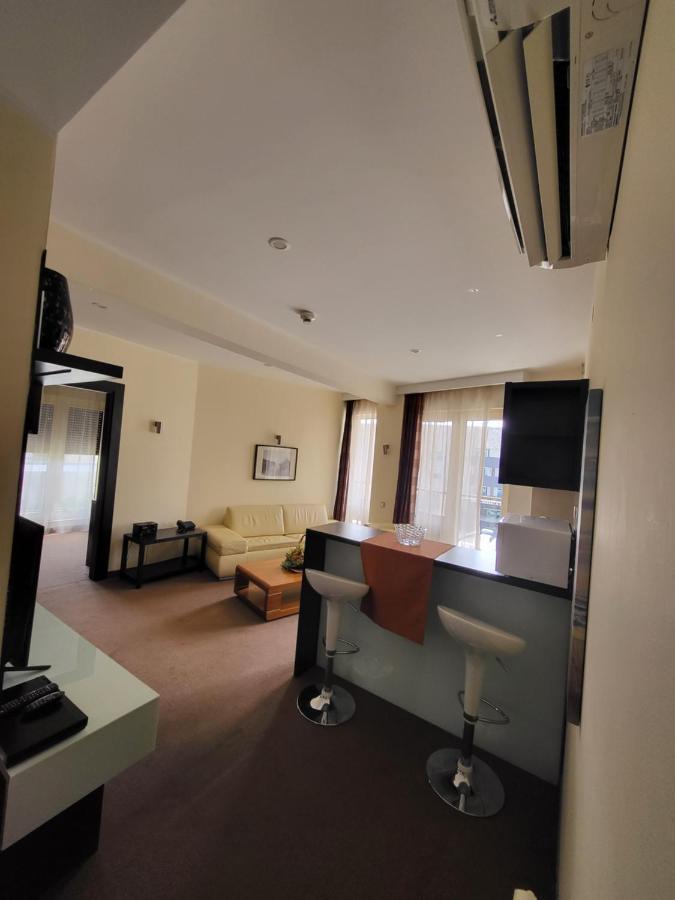 Apartments M Palace Budva Buitenkant foto