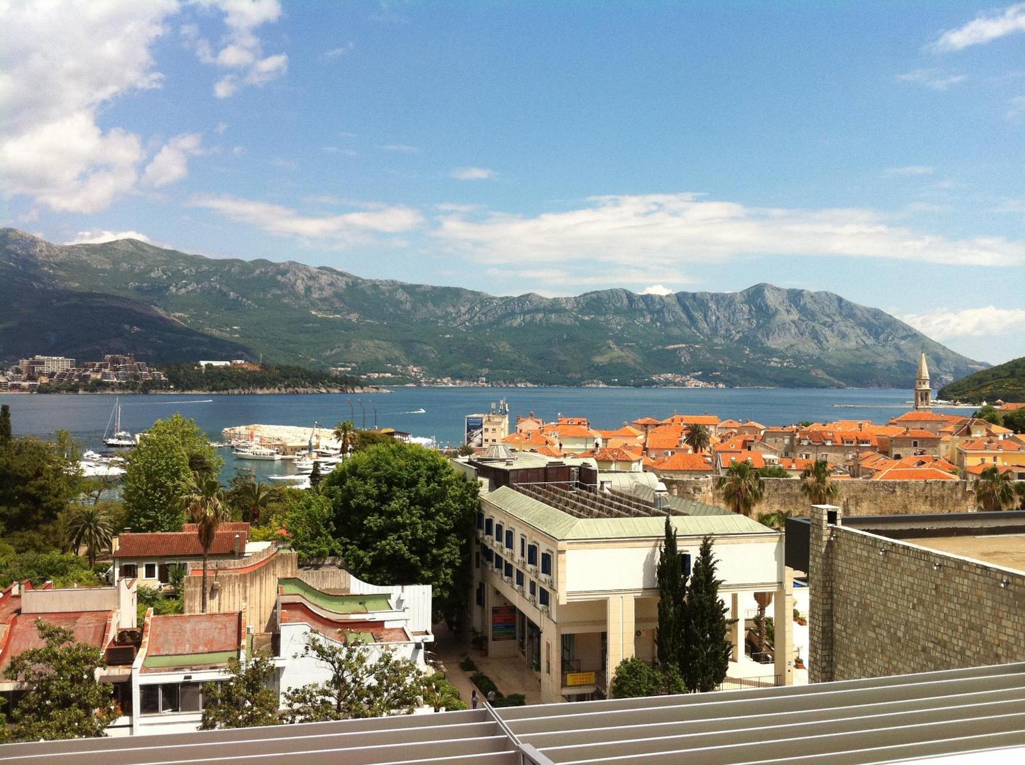 Apartments M Palace Budva Buitenkant foto